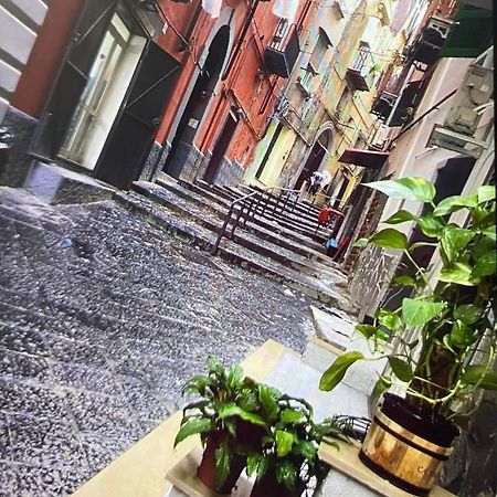Casa Mari' Centro Storico Vicino Hotel Caracciolo Νάπολη Εξωτερικό φωτογραφία