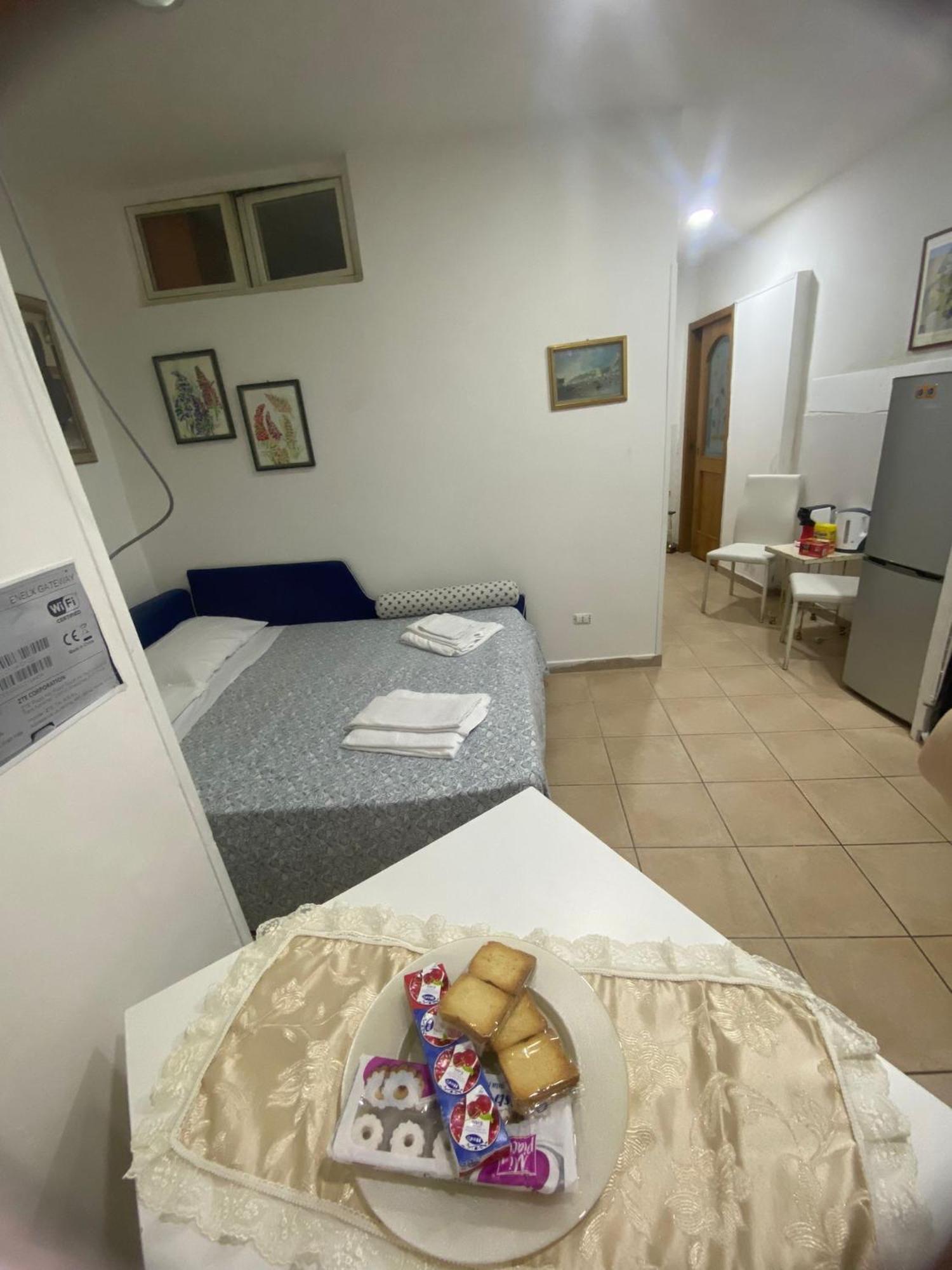 Casa Mari' Centro Storico Vicino Hotel Caracciolo Νάπολη Εξωτερικό φωτογραφία